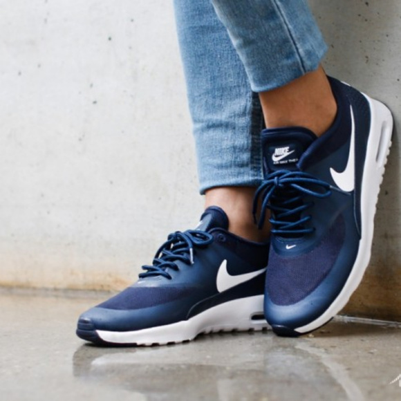 nike thea navy blue